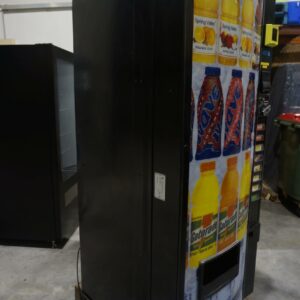 ROYAL HIGH-CAPACITY DRINK VENDING MACHINE - Image 4