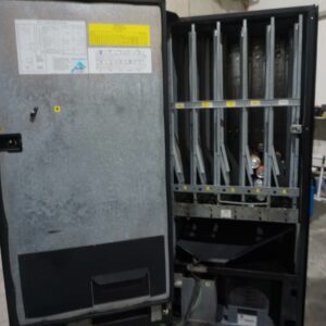 ROYAL HIGH-CAPACITY DRINK VENDING MACHINE - Image 2