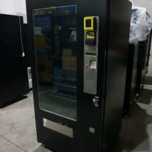 4 WIDE COMBO VENDING MACHINE