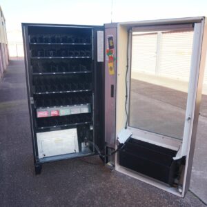 5 WIDE COMBO VENDING MACHINE WITH HIGH-CAPACITY DRINK TRAY - Image 5