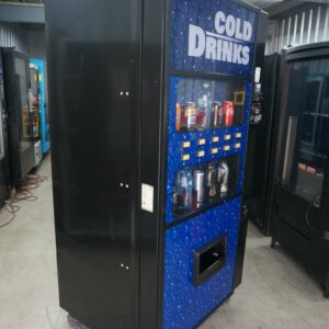 HIGH-CAPACITY DRINK VENDING MACHINE - Image 2