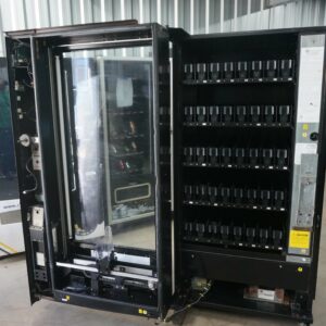 HIGH-CAPACITY DRINK VENDING MACHINE - Image 4