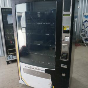 5 WIDE COMBO VENDING MACHINE - Image 2