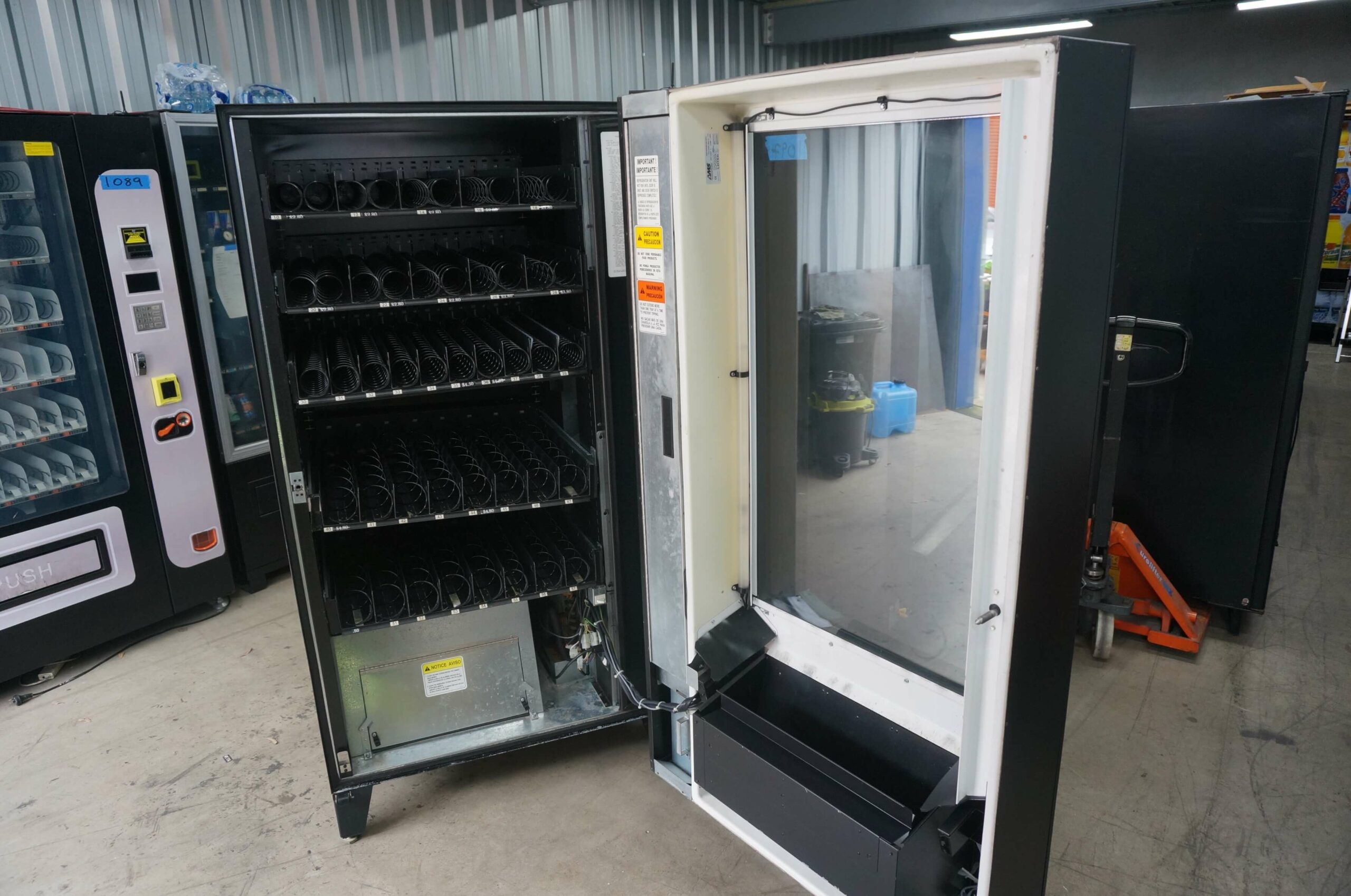 5 WIDE COMBO VENDING MACHINE - Vending Machines Australia