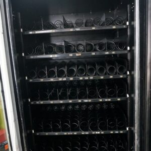 5 WIDE COMBO VENDING MACHINE - Image 4