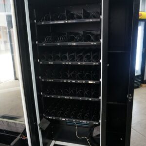 4 WIDE COMBO VENDING MACHINE - Image 5