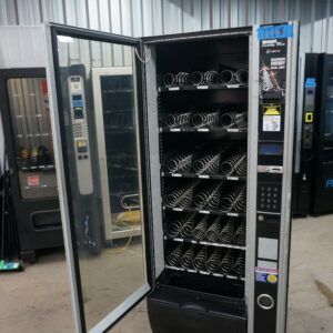3 WIDE COMBO VENDING MACHINE - Image 4