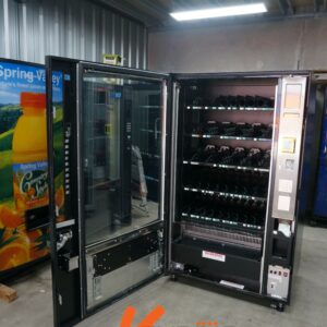 5 WIDE COMBO VENDING MACHINE WITH ELEVATOR - Image 4