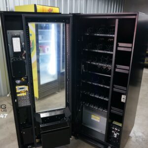 3 WIDE COMBO VENDING MACHINE - Image 5