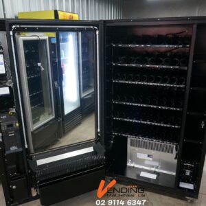 5 WIDE COMBO VENDING MACHINE - Image 3