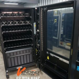 5 WIDE COMBO VENDING MACHINE WITH ELEVATOR - Image 3