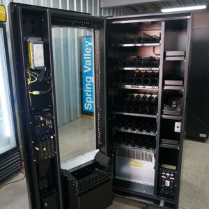 3 WIDE COMBO VENDING MACHINE - Image 4