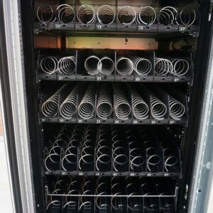 4 WIDE COMBO VENDING MACHINE WITH ELEVATOR - Image 5