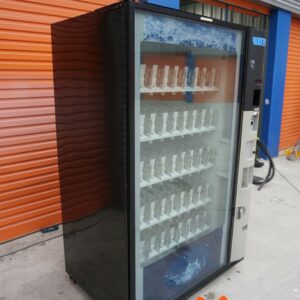 HIGH CAPACITY DRINK VENDING MACHINE - Image 2