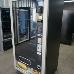 4 WIDE COMBO VENDING MACHINE