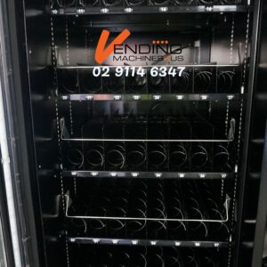 4 WIDE COMBO VENDING MACHINE - Image 5