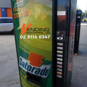 HIGH CAPACITY DRINK VENDING MACHINE - Image 1