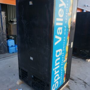 HIGH CAPACITY DRINK VENDING MACHINE - Image 4