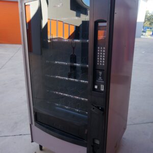 5 WIDE SNACK VENDING MACHINE WITH CHILLER - Image 1