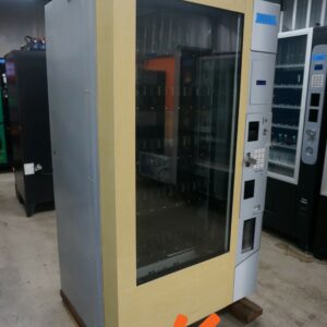 HIGH-CAPACITY DRINK VENDING MACHINE - Image 2