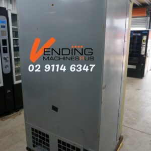 HIGH-CAPACITY DRINK VENDING MACHINE - Image 3
