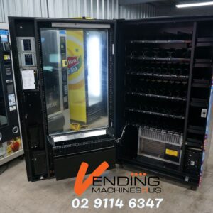 5 WIDE COMBO VENDING MACHINE - Image 2