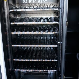 5 WIDE COMBO VENDING MACHINE - Image 6