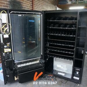 5 WIDE COMBO VENDING MACHINE - Image 2