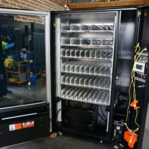 5 WIDE COMBO VENDING MACHINE - Image 6