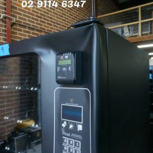 5 WIDE SNACK VENDING MACHINE (DAMAGED) - Image 2