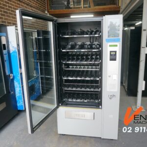 4 WIDE COMBO VENDING MACHINE - Image 3